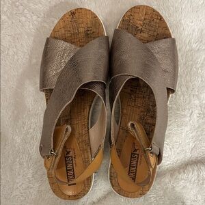 PIKOLINOS Women's Metallic Brown Sandals